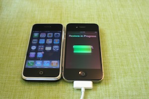 iPhone 2G home screen with iPhone4 Restore in Progress